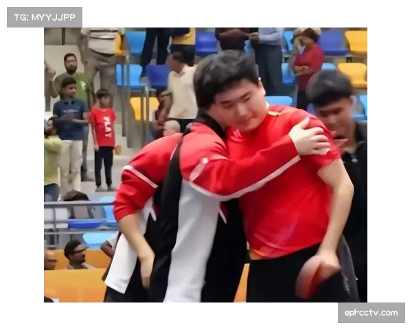 比赛结束瞬间众生相：喜悦、遗憾与拥抱交织