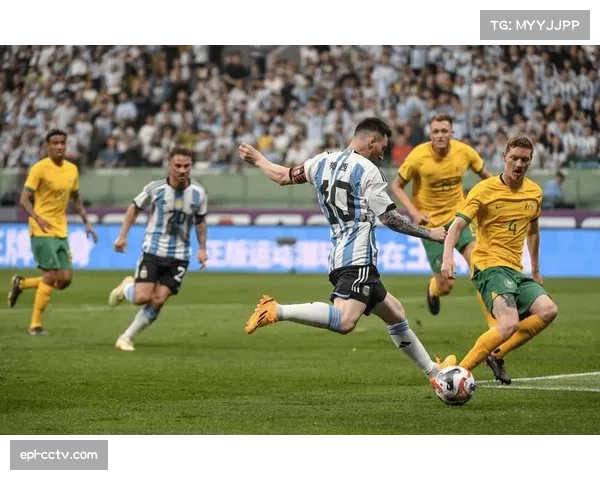 21岁阿克利乌什观看阿尔及利亚比赛,国家队选择受关注 21岁阿克利乌什观看阿尔及利亚比赛,国家队选择受关注